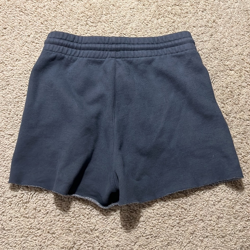 Aritzia Tna Fleece Shorts - Picture 7 of 14